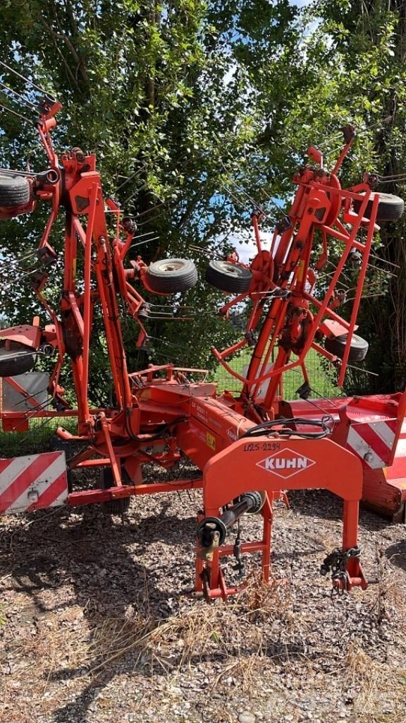 Kuhn GF 8501 T Граблі і сінозворушувачі