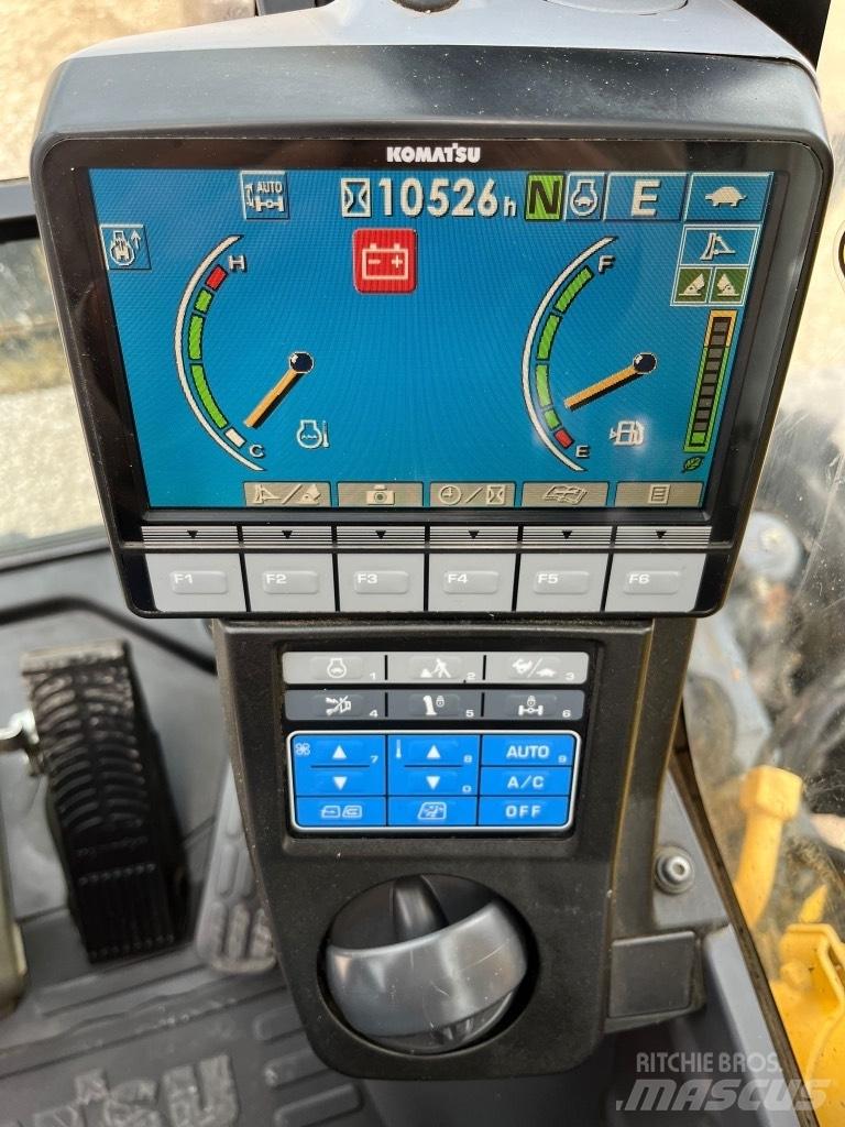 Komatsu PW148-8 Колісні екскаватори