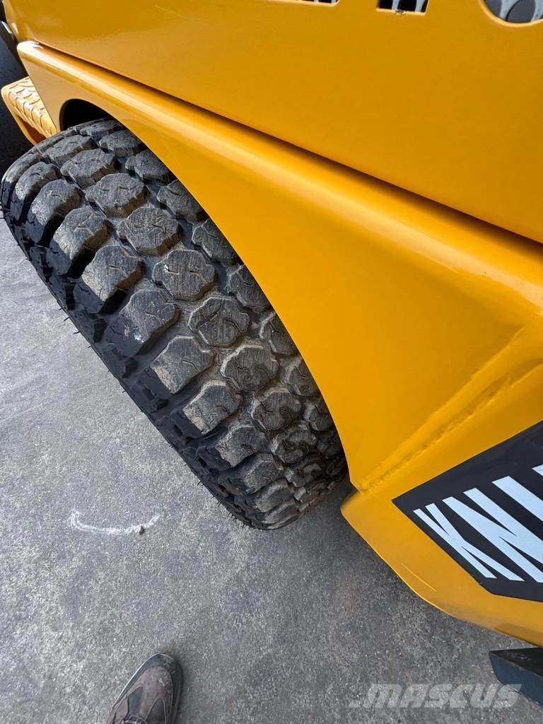 Knikmops KM 130 Фронтальні навантажувачі