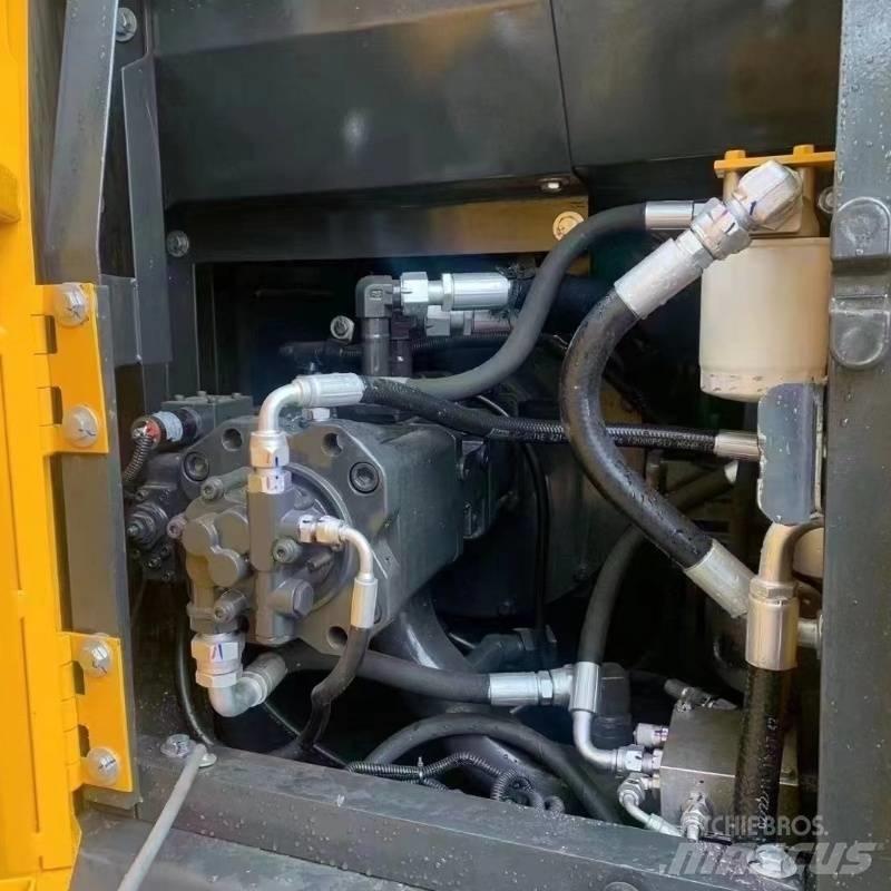 Volvo EC 140 Гусеничні екскаватори