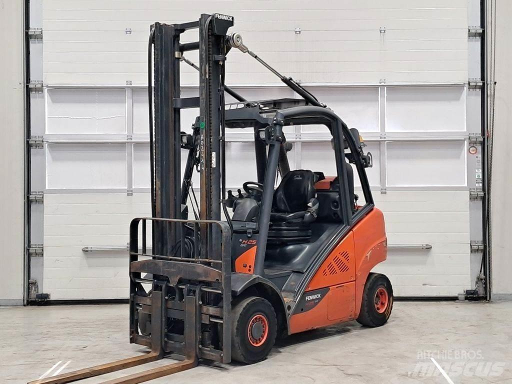 Linde H25T-02 Газові навантажувачі