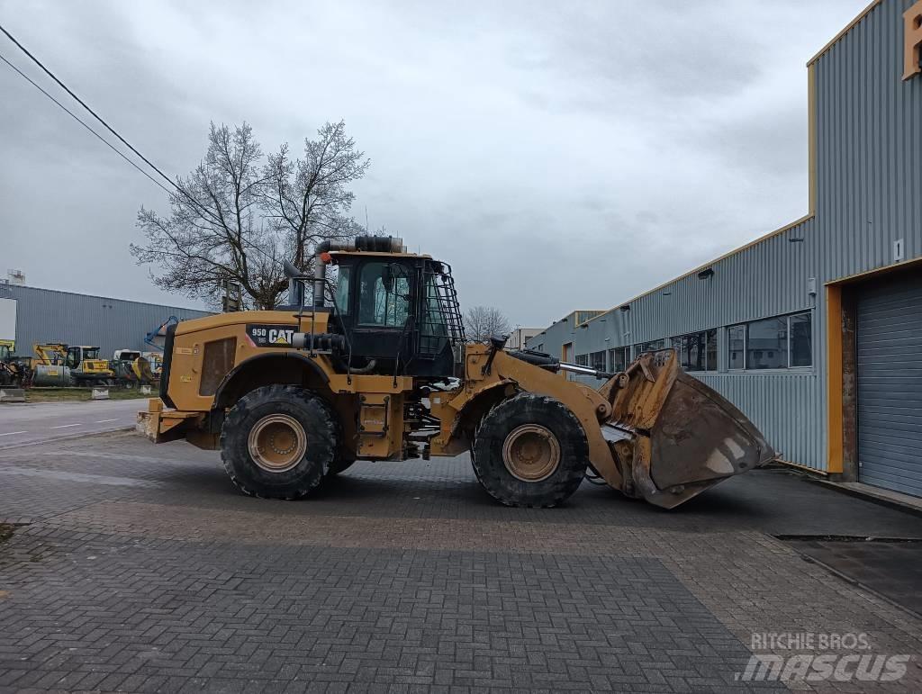 CAT 950GC Фронтальні навантажувачі