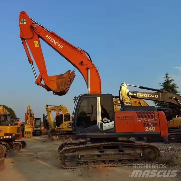 Hitachi ZX240 Гусеничні екскаватори