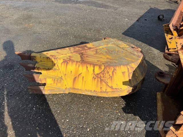 ADCO 100 Бони і ковші