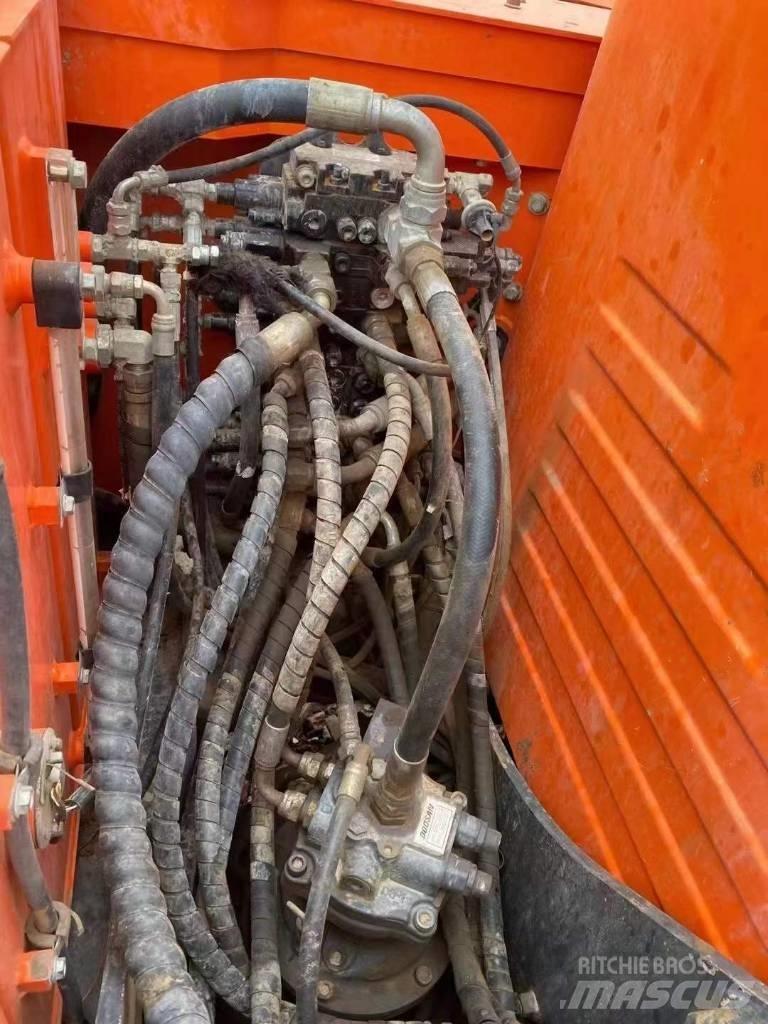 Doosan DX 75-9 Гусеничні екскаватори