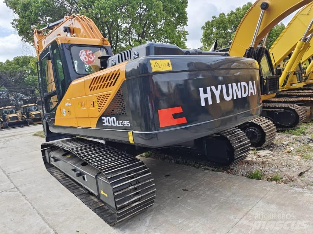 Hyundai 330LC-9S Гусеничні екскаватори