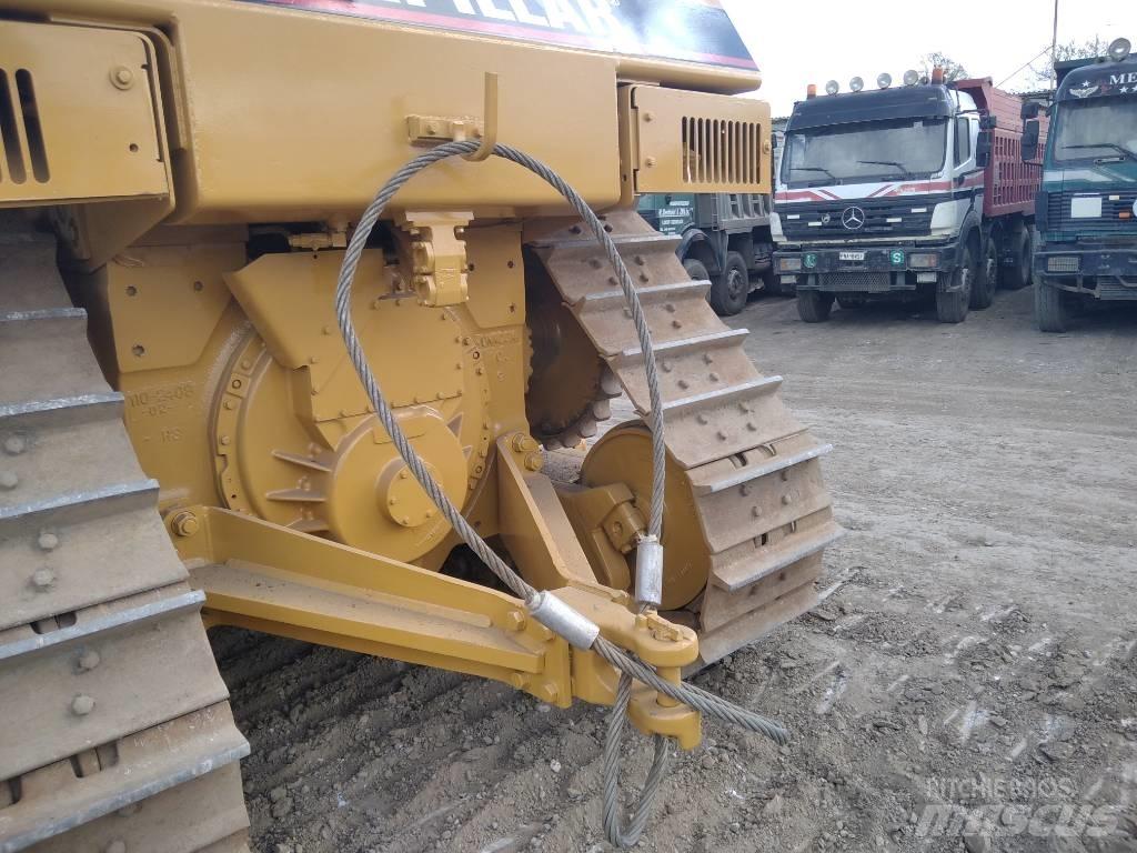 CAT D 7 R Бульдозери