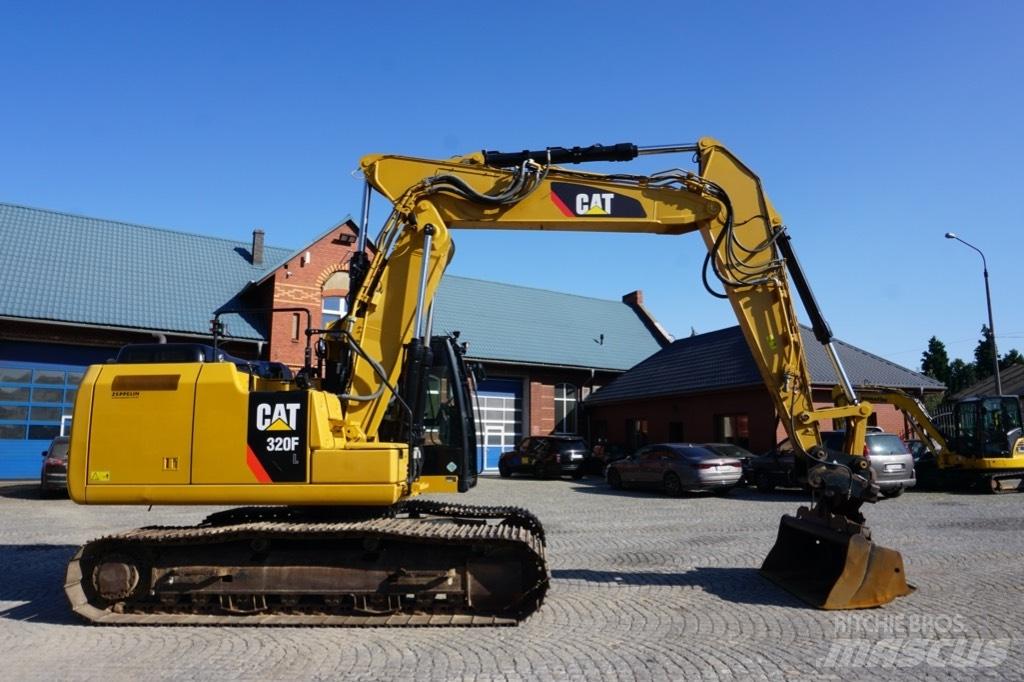 CAT 320 FL Гусеничні екскаватори