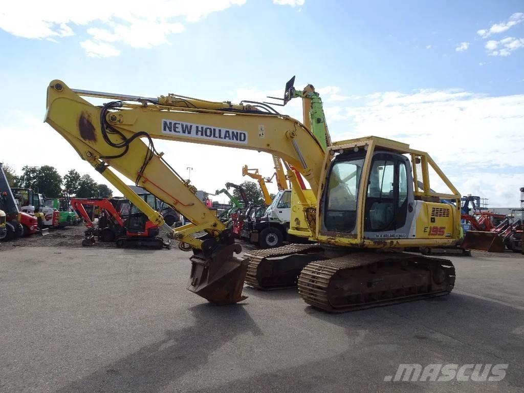New Holland E195 Гусеничні екскаватори
