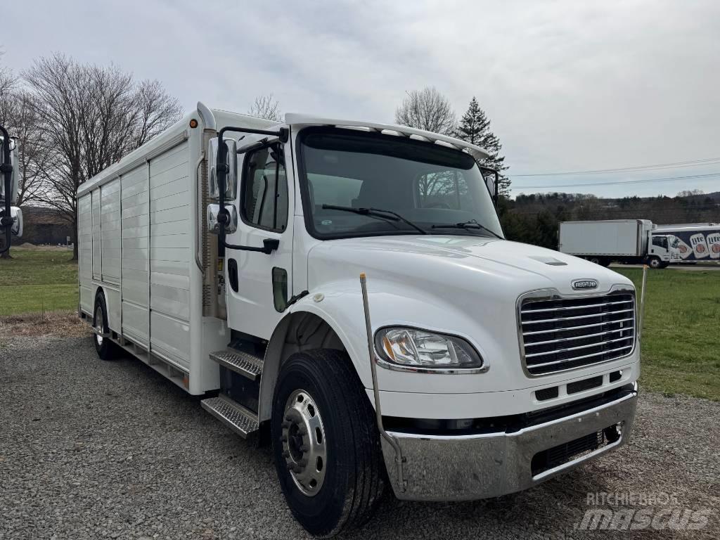 Freightliner M2 Вантажівки для доставки напоїв