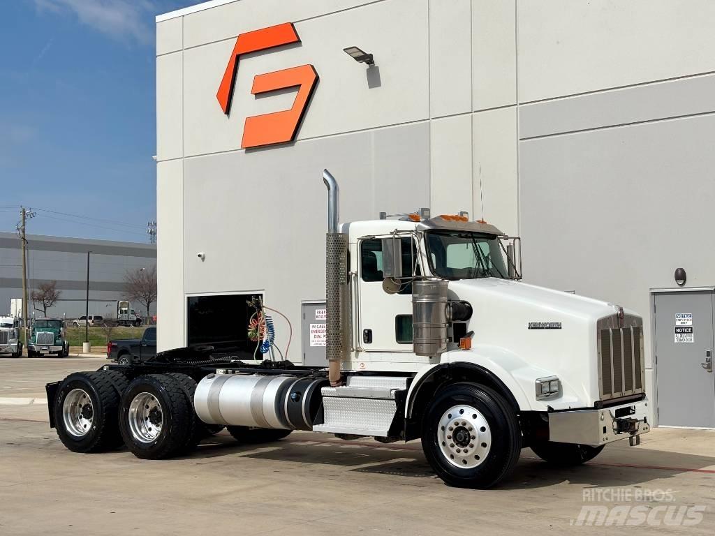 Kenworth T 800 Тягачі