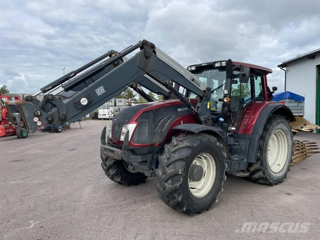 Valtra T 203 Трактори