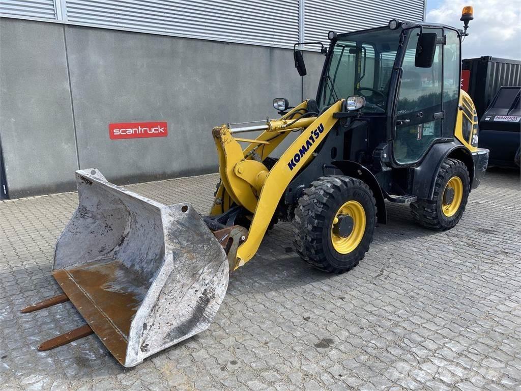 Komatsu WA70M-8EO Багатофункціональне обладнання для вантажних і землекопальних робіт