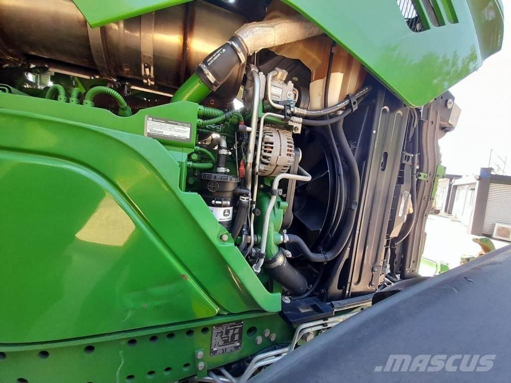 John Deere 6215R Трактори