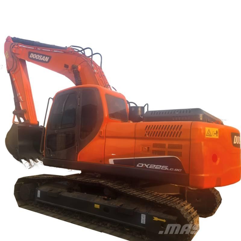 Doosan DX225 Гусеничні екскаватори