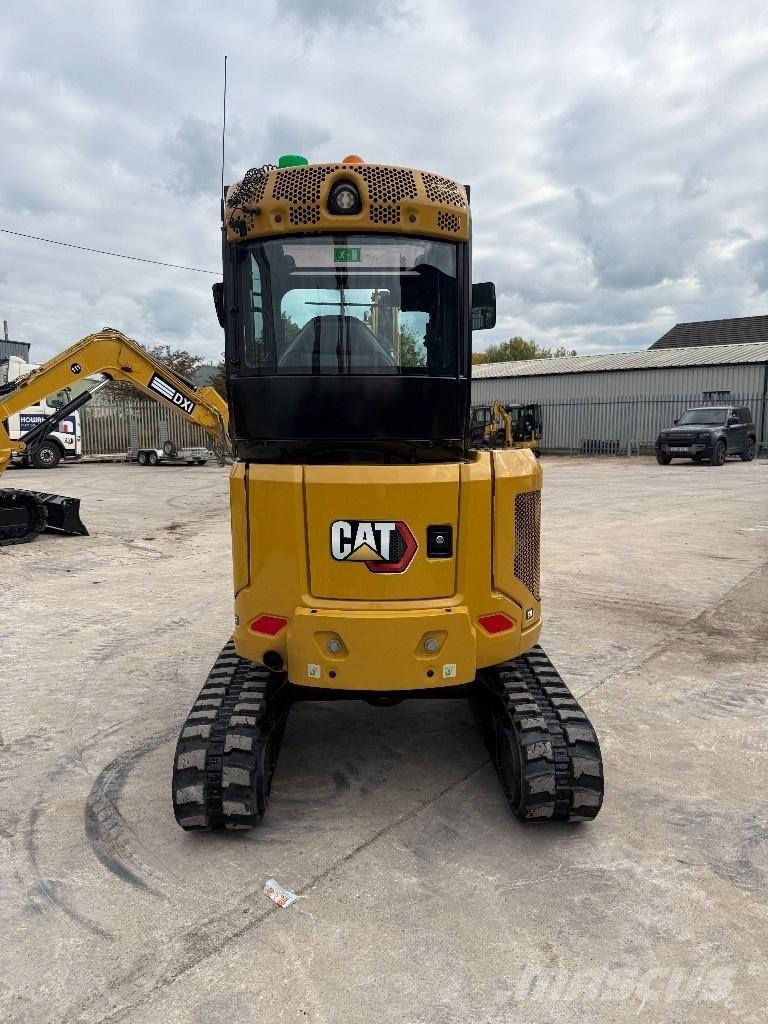 CAT 302.7 CR Міні-екскаватори < 7т
