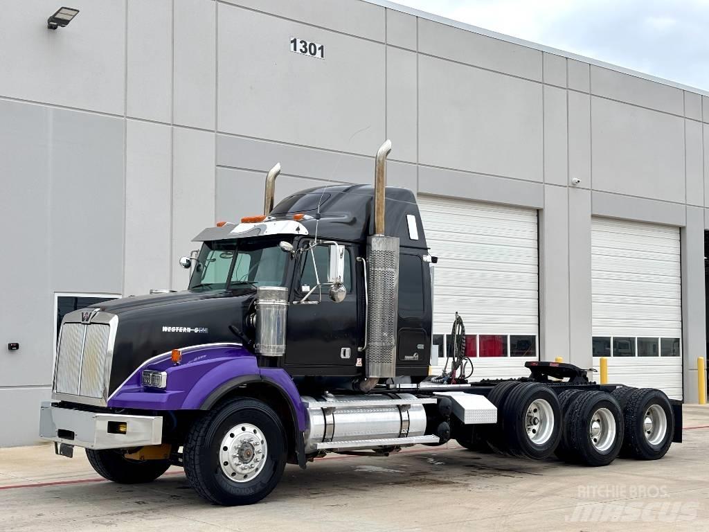 Western Star 4900 Тягачі