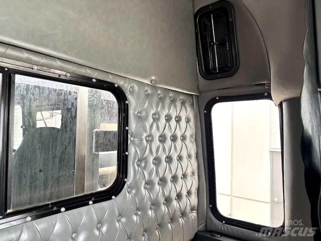 Western Star 4900 Тягачі