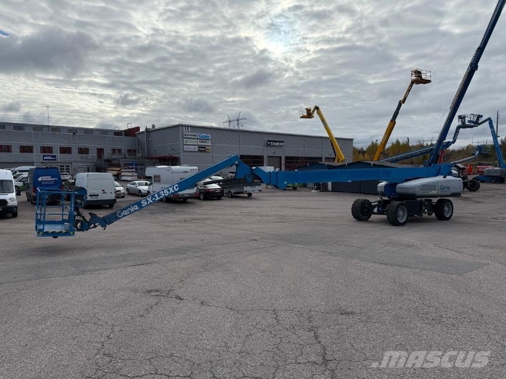 Genie SX 135 XC Колінчаті підйомники