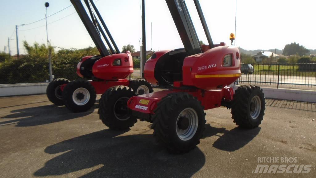 Manitou 200 ATJ Колінчаті підйомники