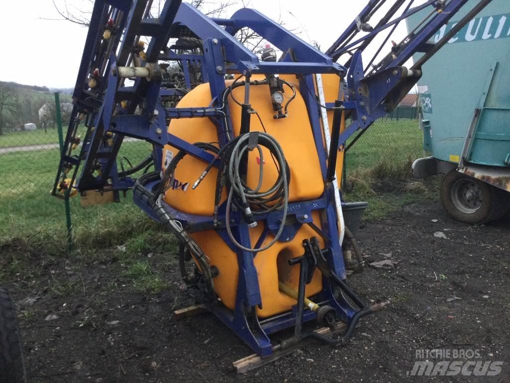 Caruelle Olympia Причіпні обприскувачі