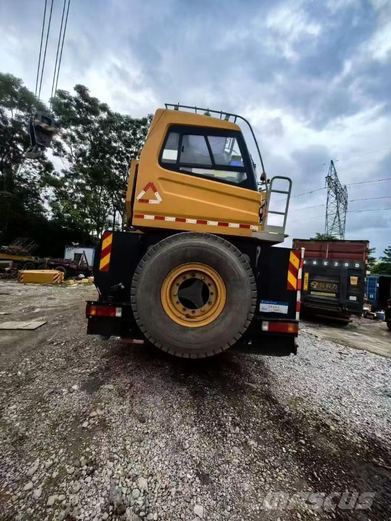 Sany SAC7000 T7 автокрани