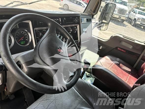 Kenworth T660 Тягачі