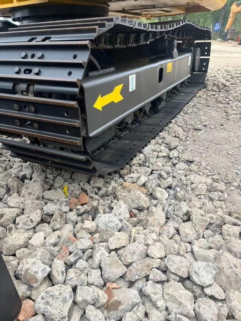 Komatsu PC70-8 Середні екскаватори 7т. - 12т.