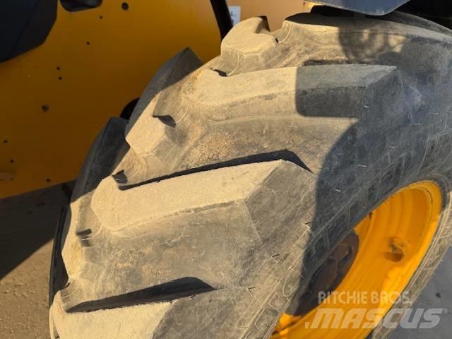 JCB 540-180 Телескопічні навантажувачі