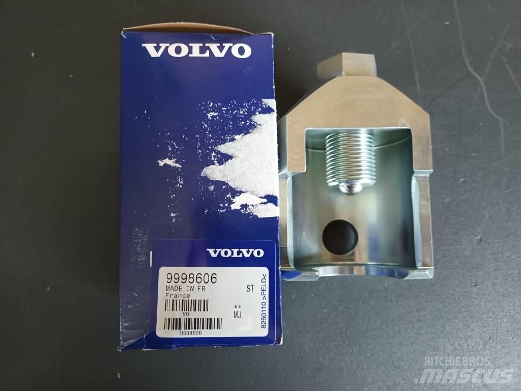 Volvo PULLER 9998606 Двигуни