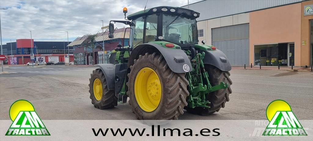 John Deere 6215 R Трактори