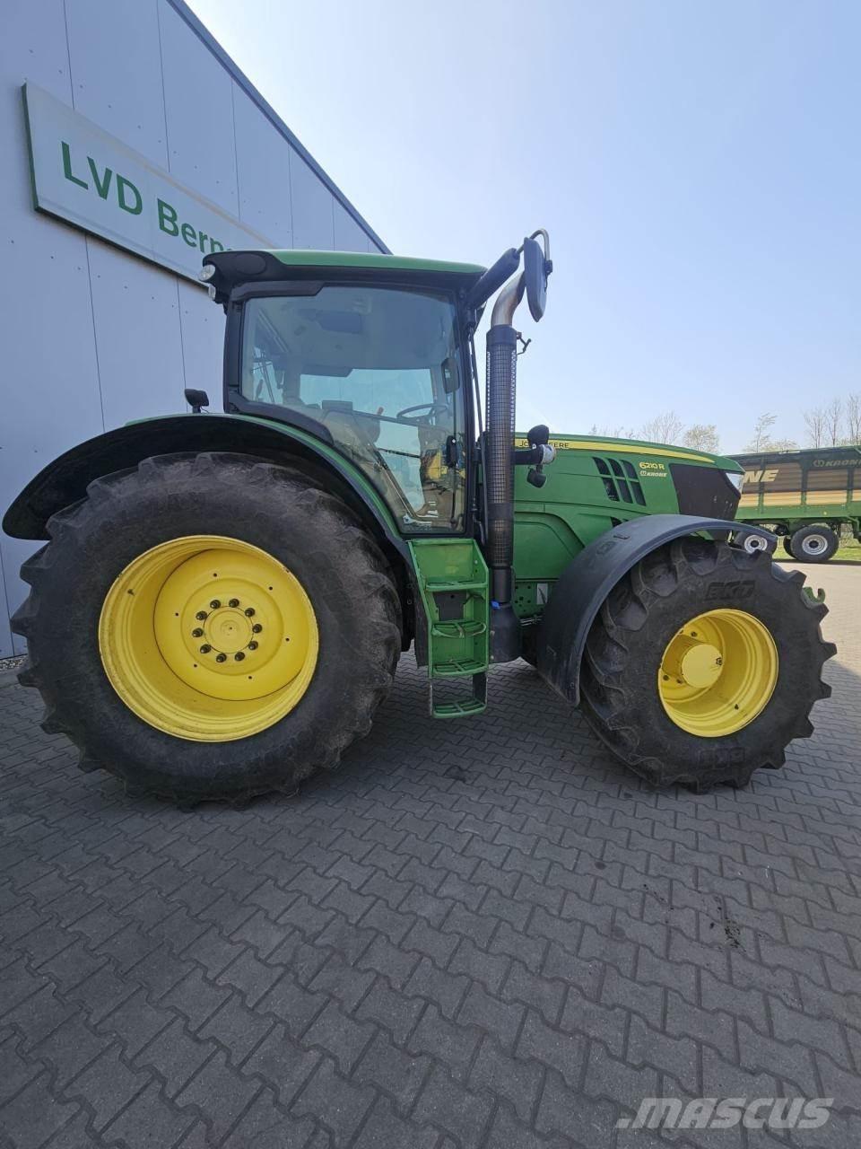 John Deere 6210R Трактори