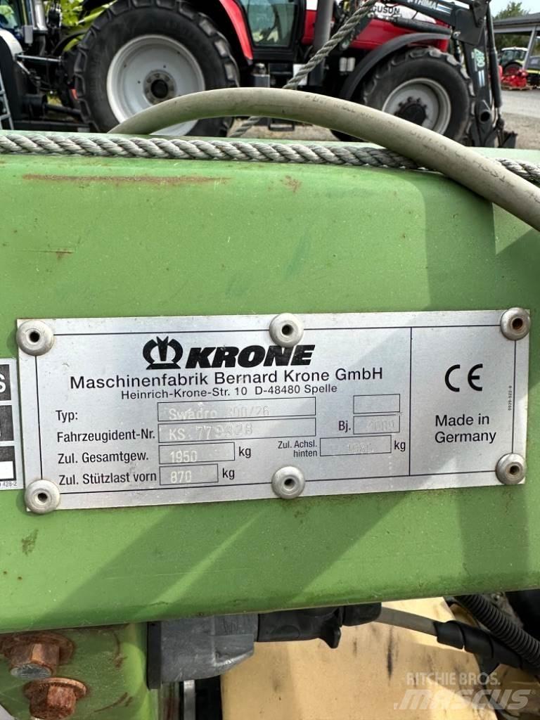 Krone Swadro Граблі і сінозворушувачі