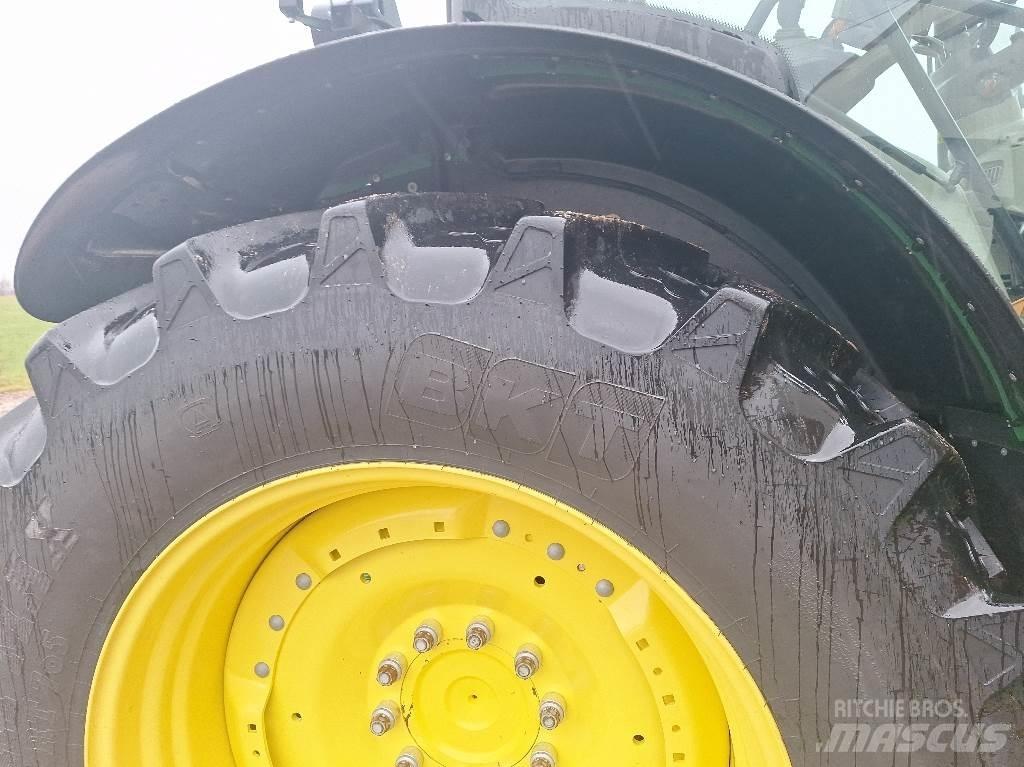 John Deere 6195R Трактори