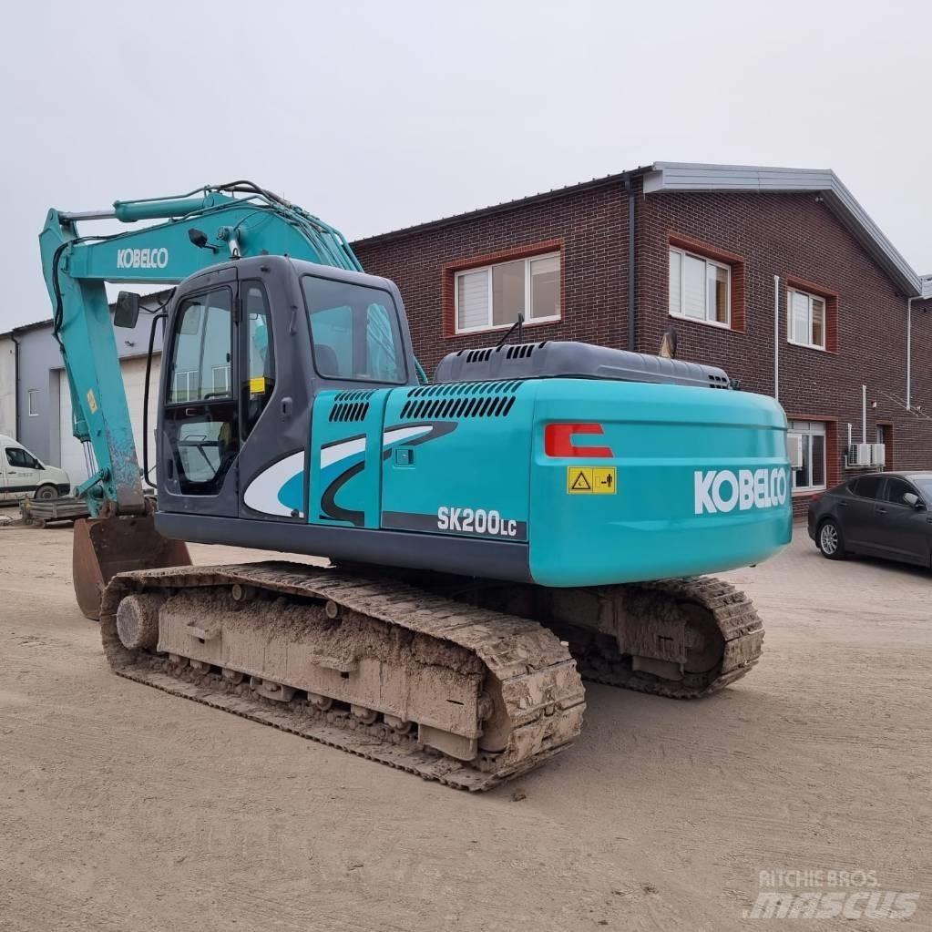 Kobelco SK 200-8 Гусеничні екскаватори