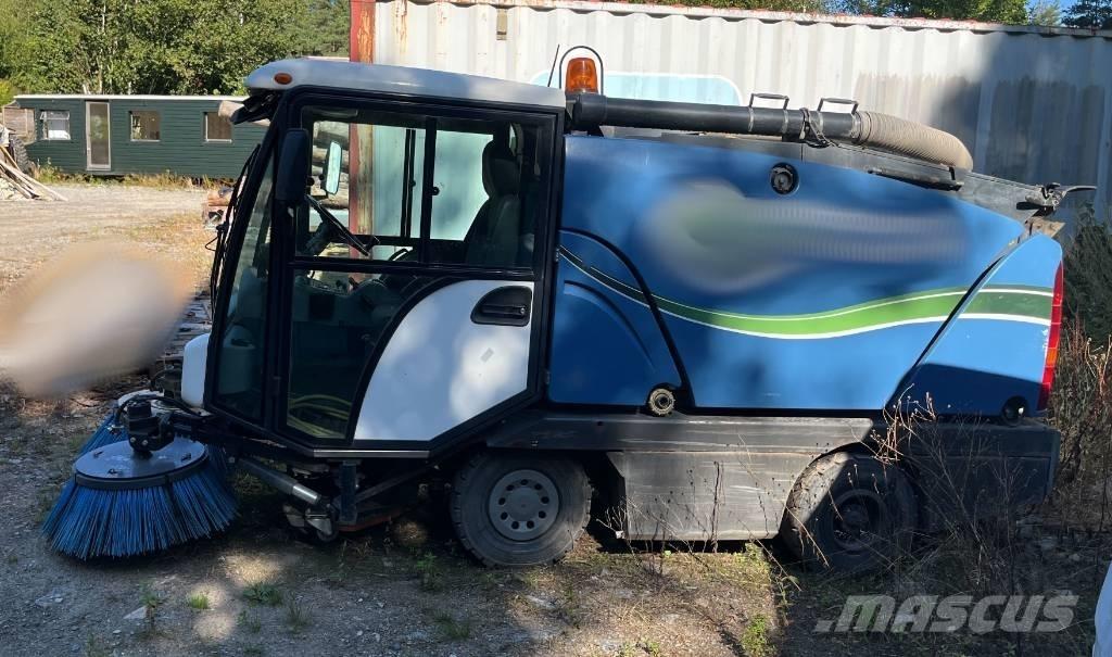 Johnston Compact 25 Підмітальні машини