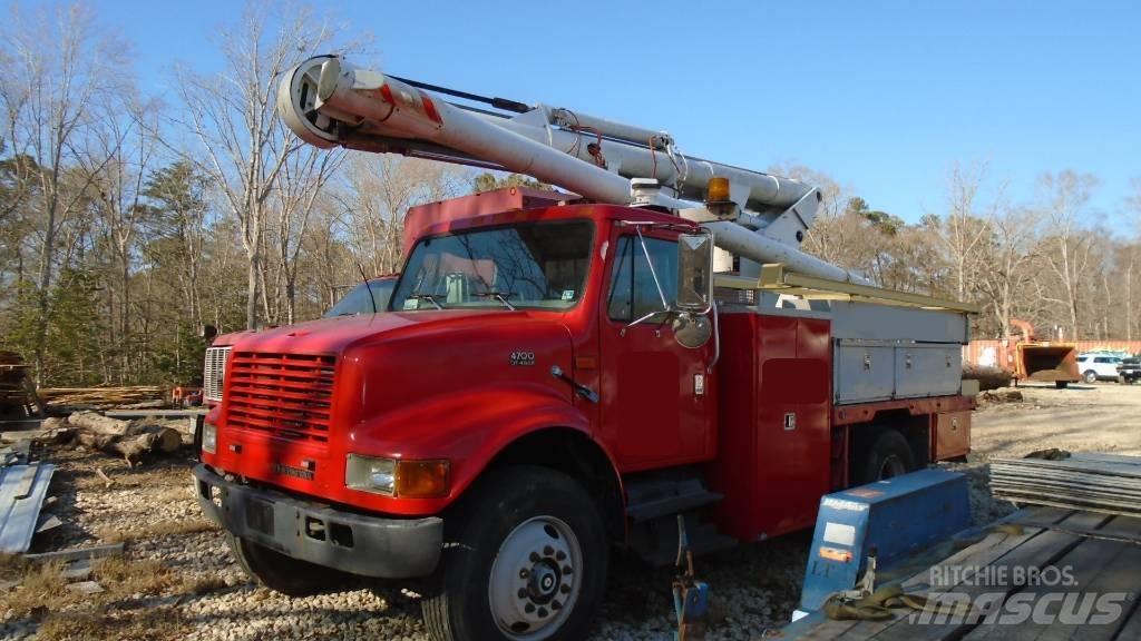 International 4700 Автовишки на базі вантажівки
