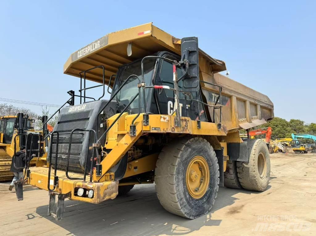 CAT 773 F Кар`єрні самоскиди