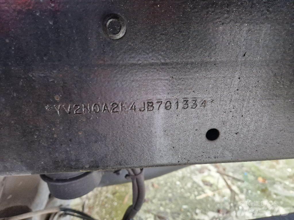 Volvo N10 6x6 Шасі з кабіною