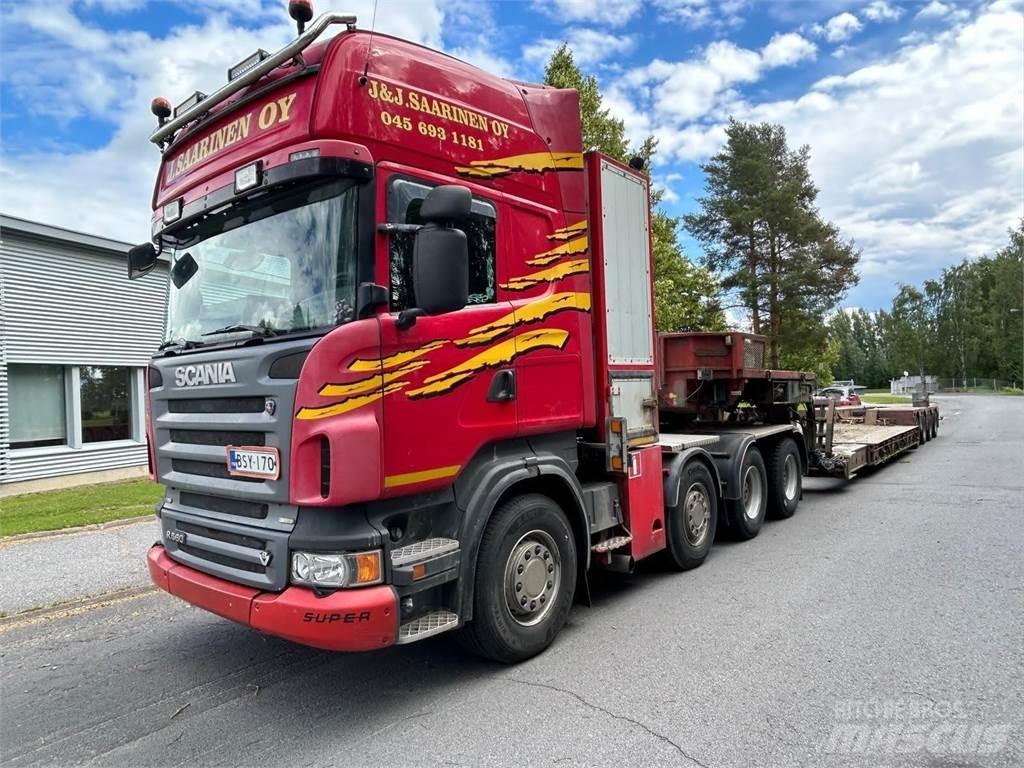 Scania R560 8x4 Тягачі