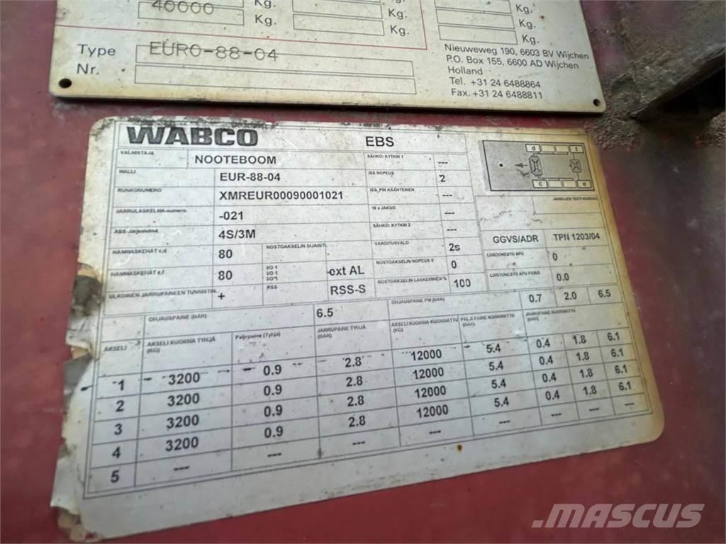 Scania R560 8x4 Тягачі