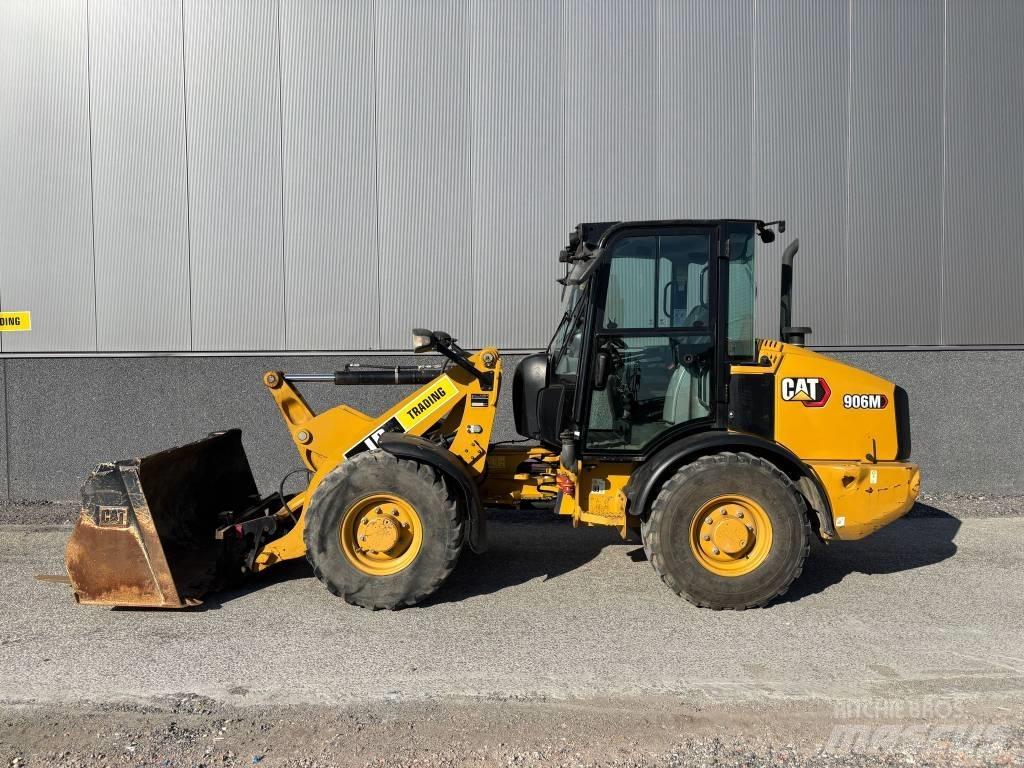 CAT 906 M Фронтальні навантажувачі