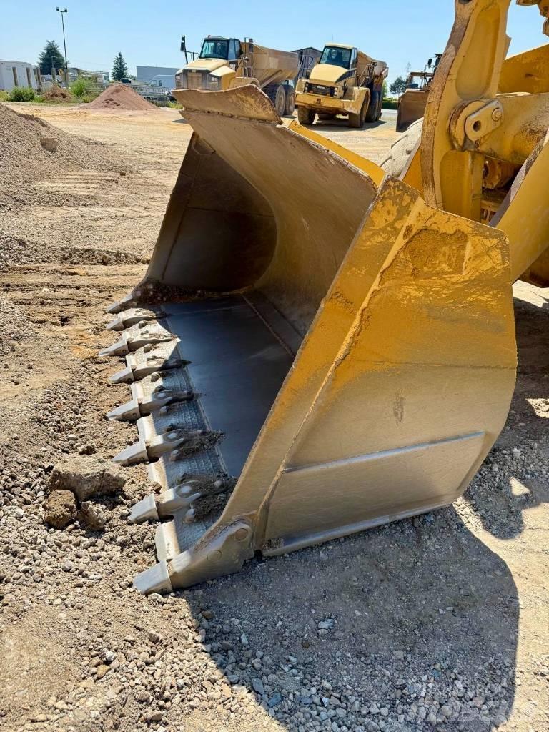 CAT 966 G Фронтальні навантажувачі
