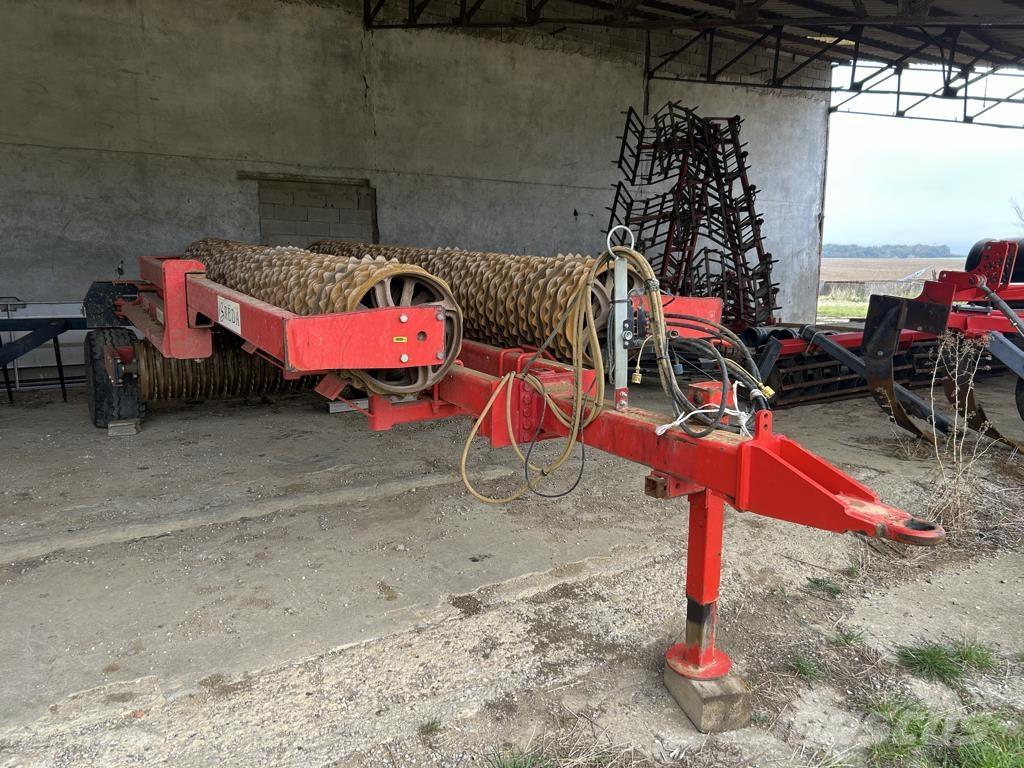 Quivogne Rollmot Стаціонарні бурові установки
