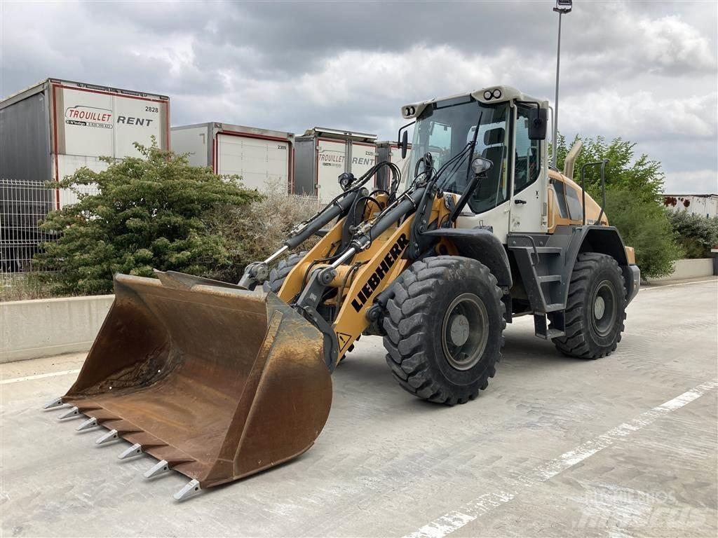 Liebherr L 526 Фронтальні навантажувачі