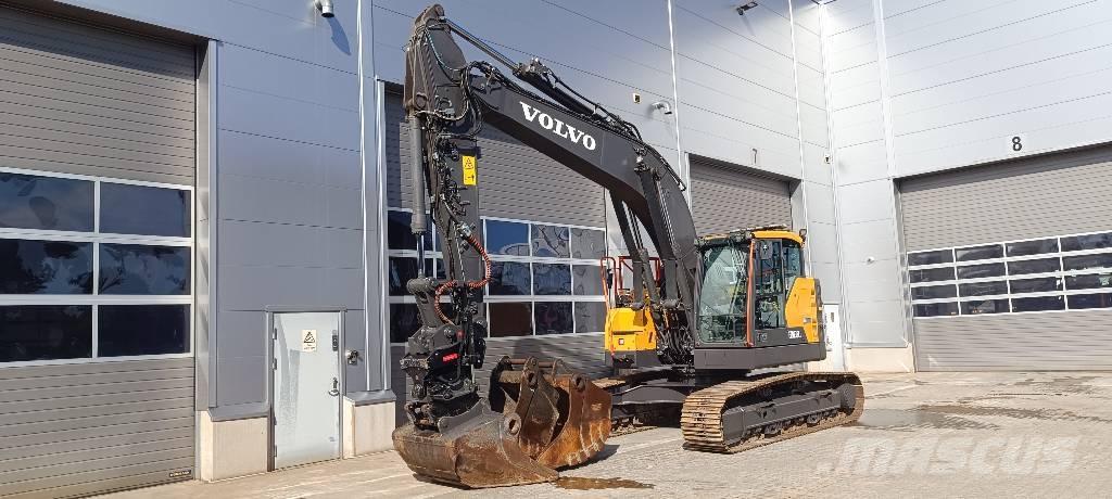 Volvo ECR235EL Гусеничні екскаватори