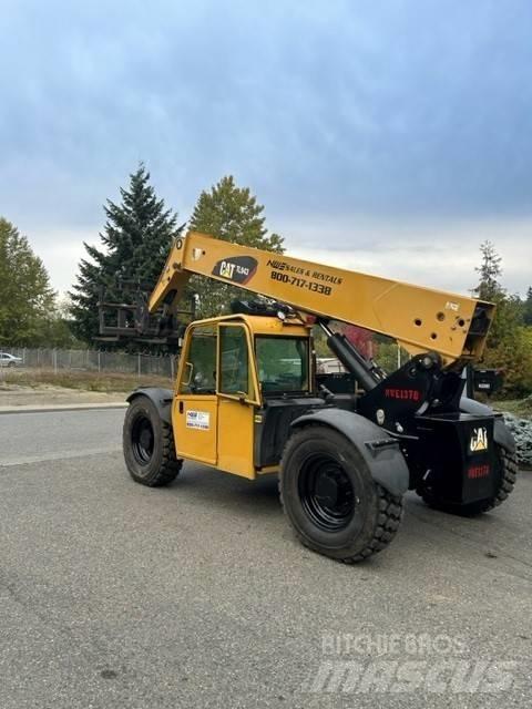CAT TL 943 Телескопічні навантажувачі