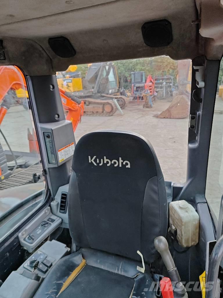 Kubota KX165-5 Гусеничні екскаватори