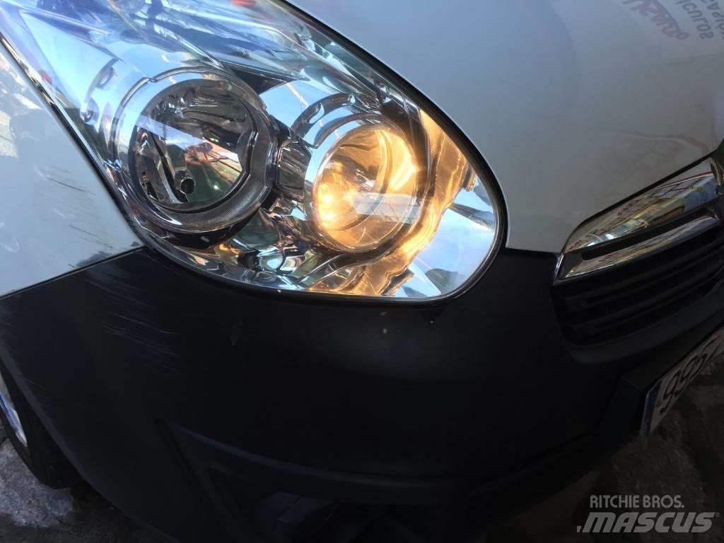 Opel Combo Панельні фургони