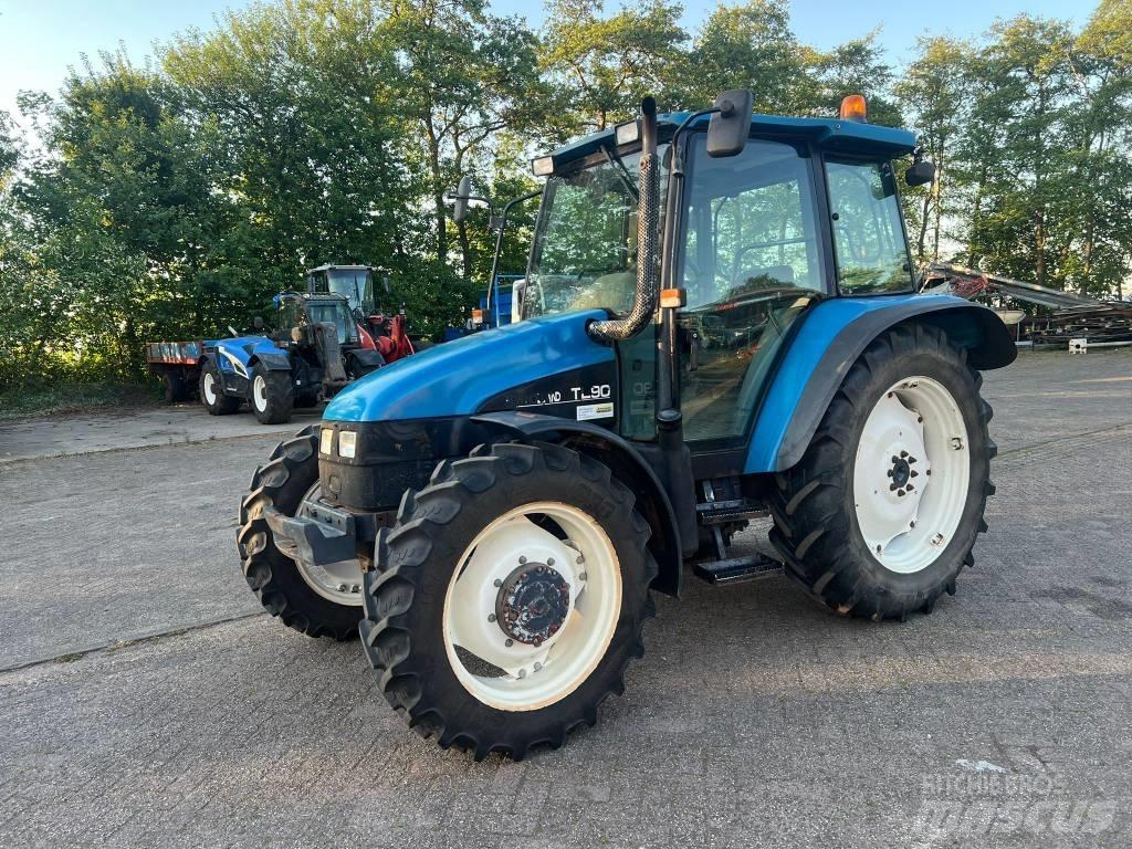 New Holland TL 90 Трактори